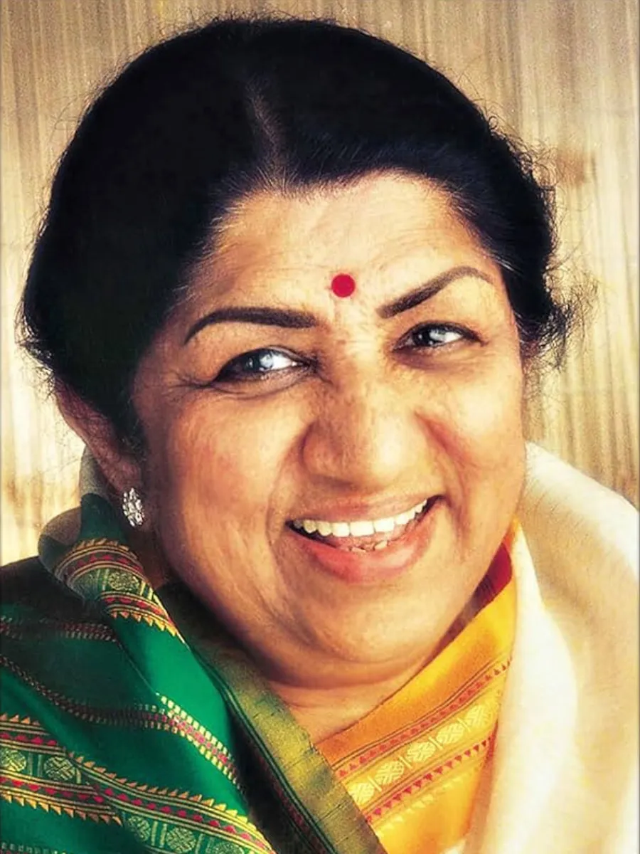 Lata-Mangeshkar-indian-singer 