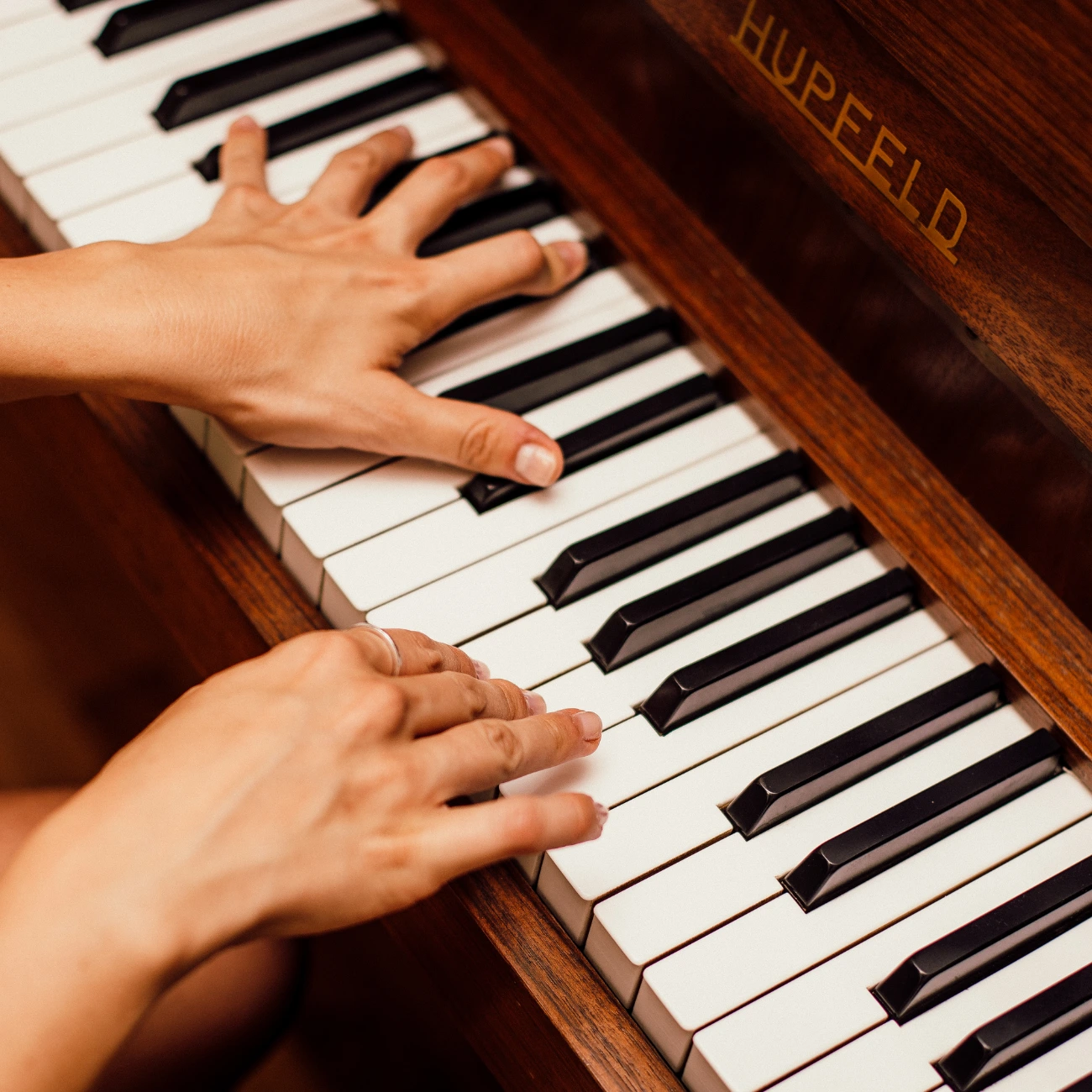 piano-teacher